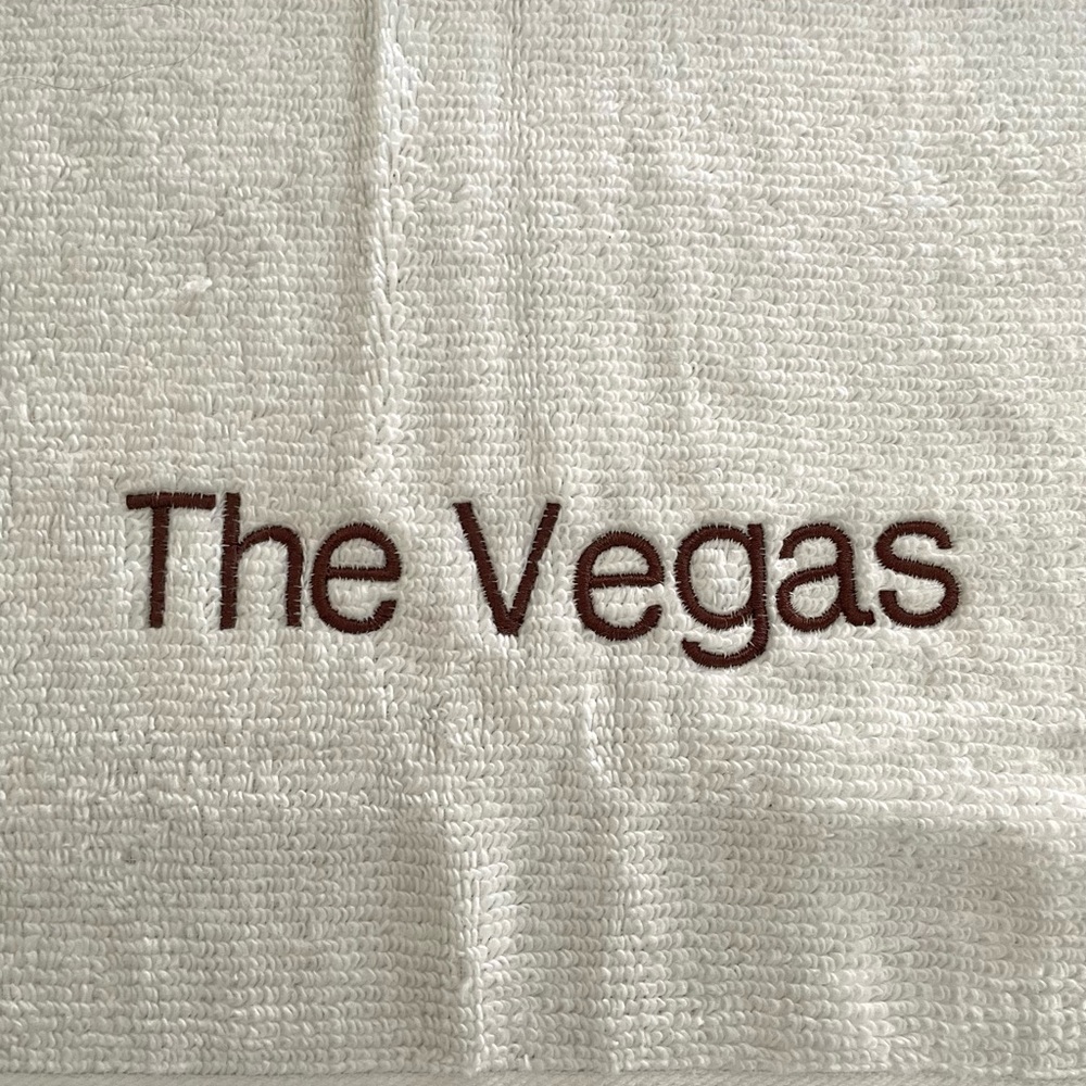 Custom towel - Picture 2 of 8